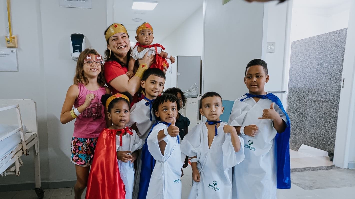 Médica e pacientes